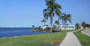 Briny Breezes, Florida