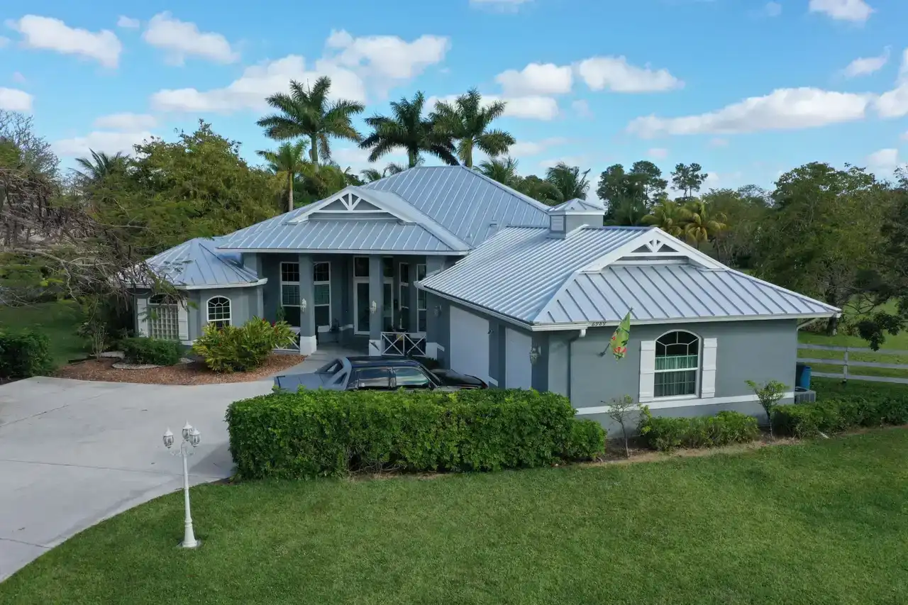 How Much Does a Metal Roof Cost in West Palm Beach? Complete Price Guide